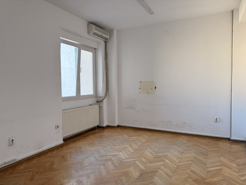 Piata Amzei Eleganta Interbelica in Inima Bucurestiului 5 Camere